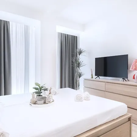 Lejlighed Easylife - - Macchi 61 - *