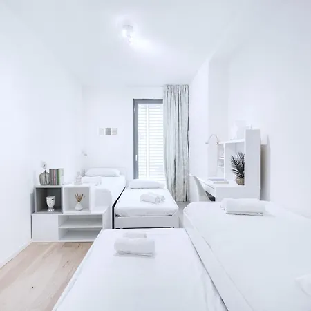 Easylife - - Macchi 61 - Lejlighed