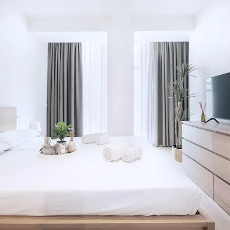 Easylife - - Macchi 61 - Lejlighed